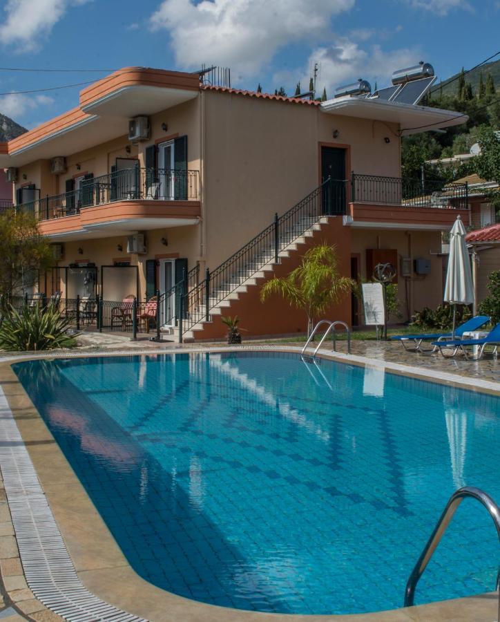 Dimas V House Aparthotel Parga Exteriör bild