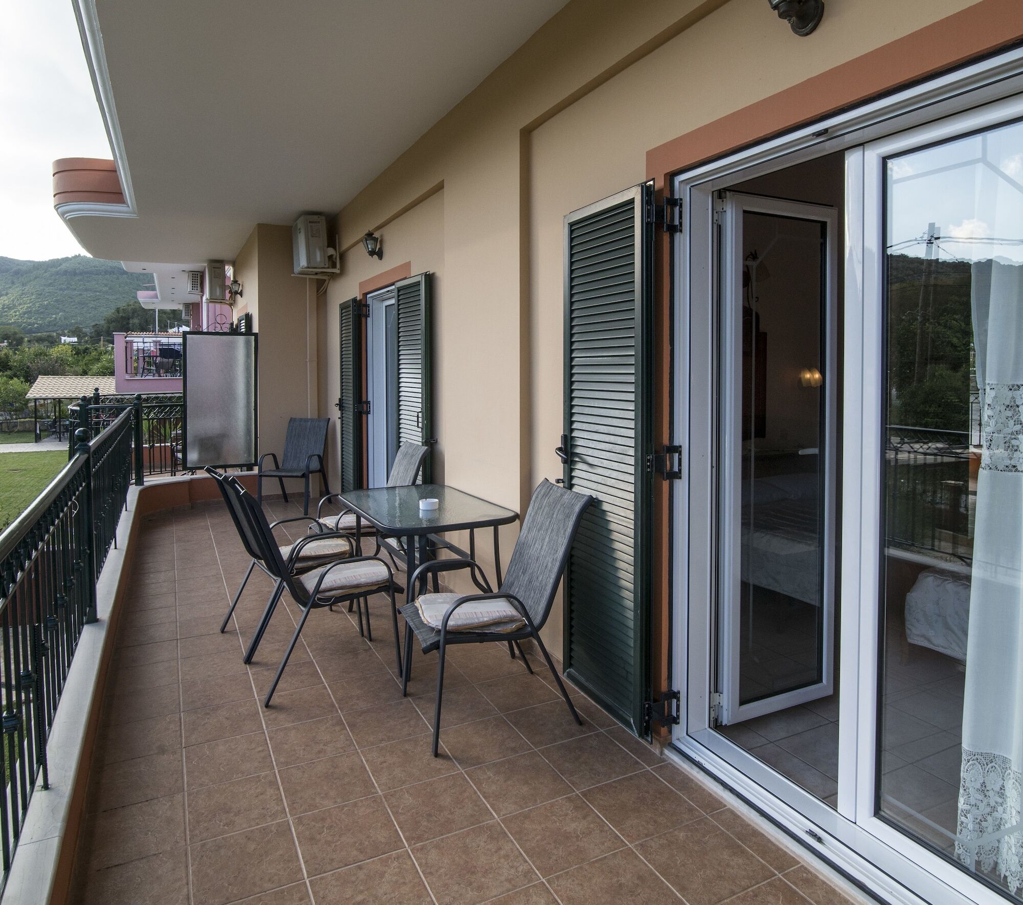 Dimas V House Aparthotel Parga Exteriör bild